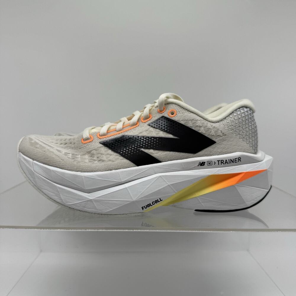 New Balance Fuelcell SuperComp Trainer V3 Beige Black WRCXCA4 Women Size 7